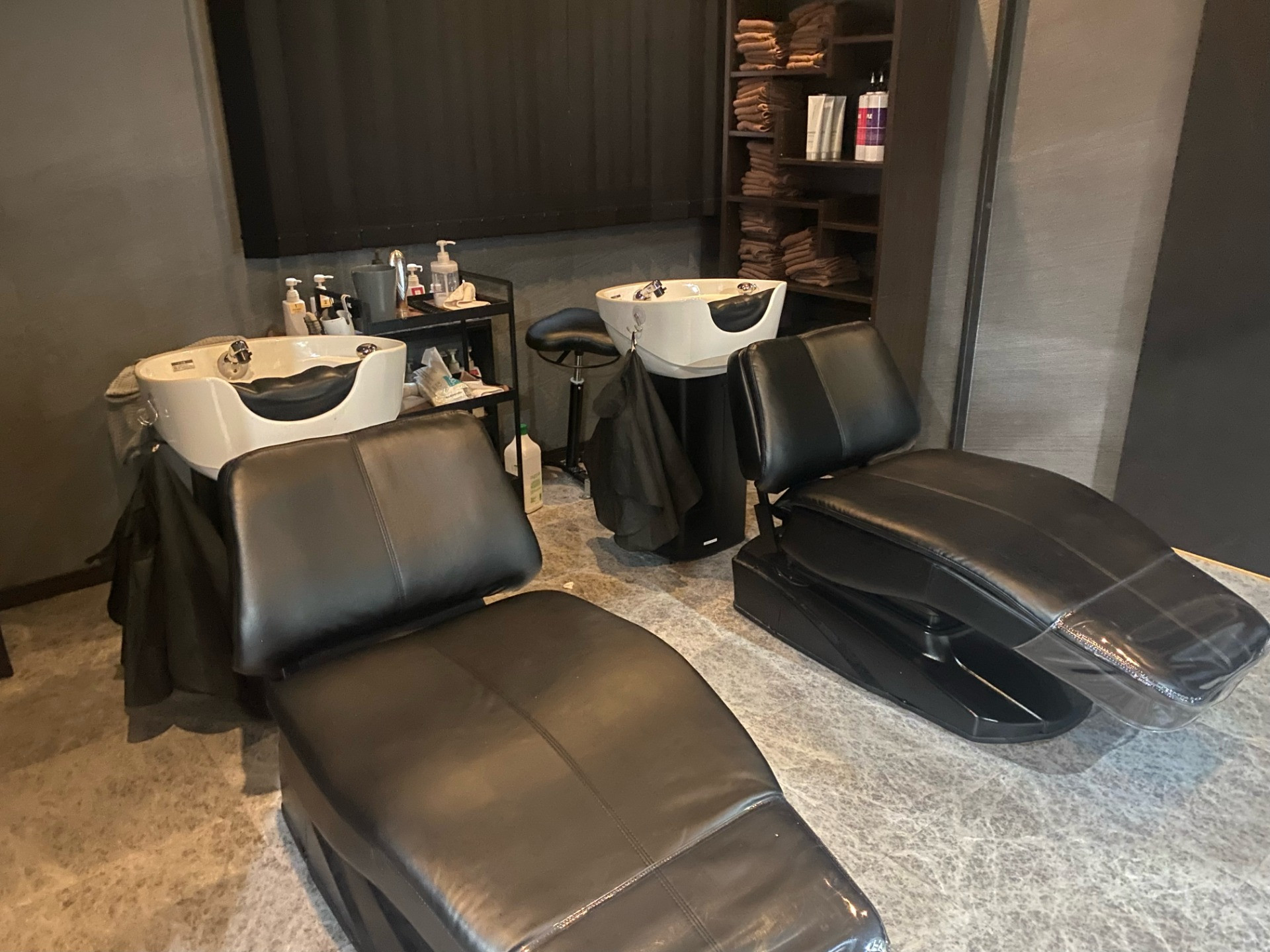ヘッドスパ | 北九州市の美容室ならhair&relaxation CREA